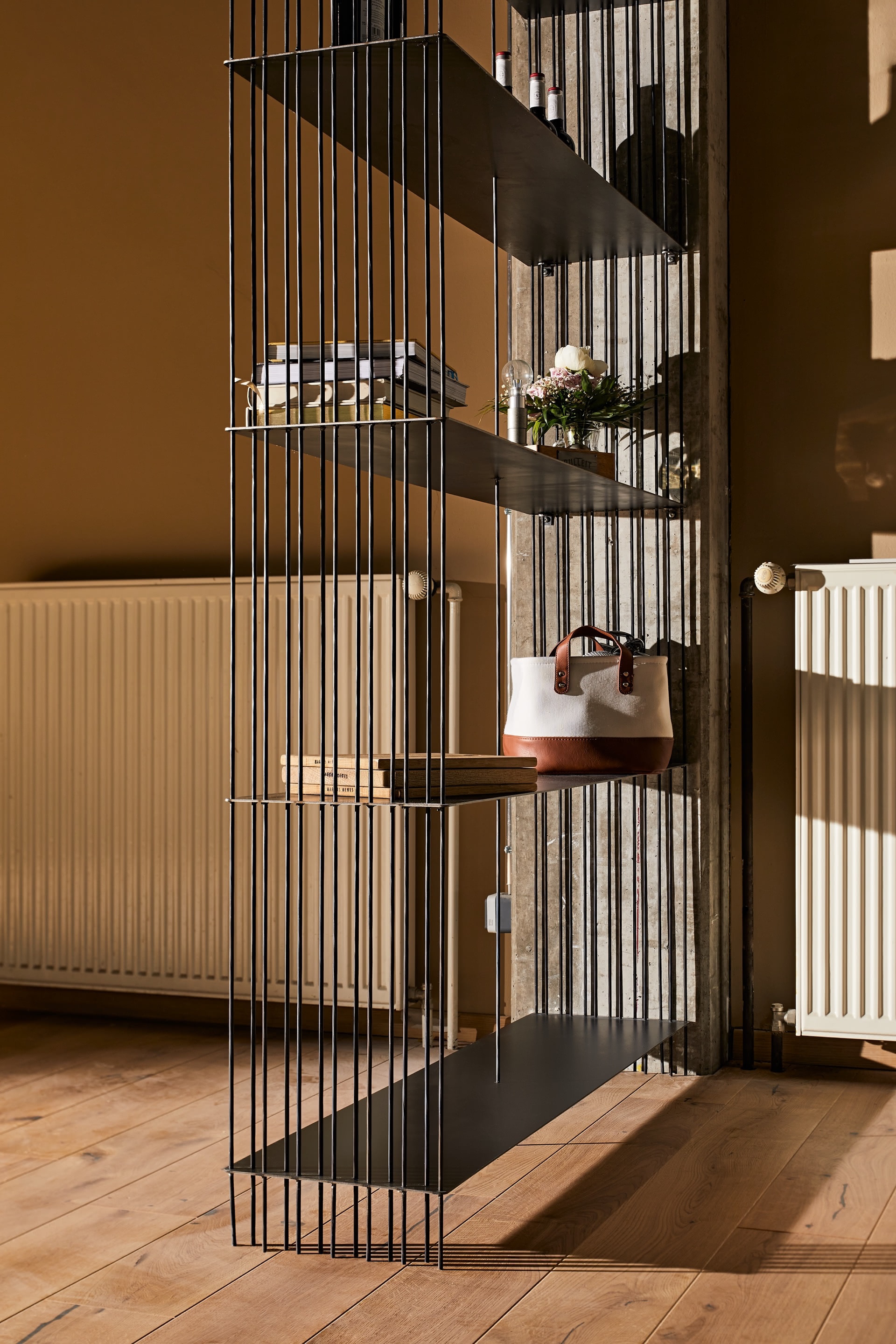 Regal Kueche 2021 05 29 Unikat Gjergji Haxhiaj CEW5757