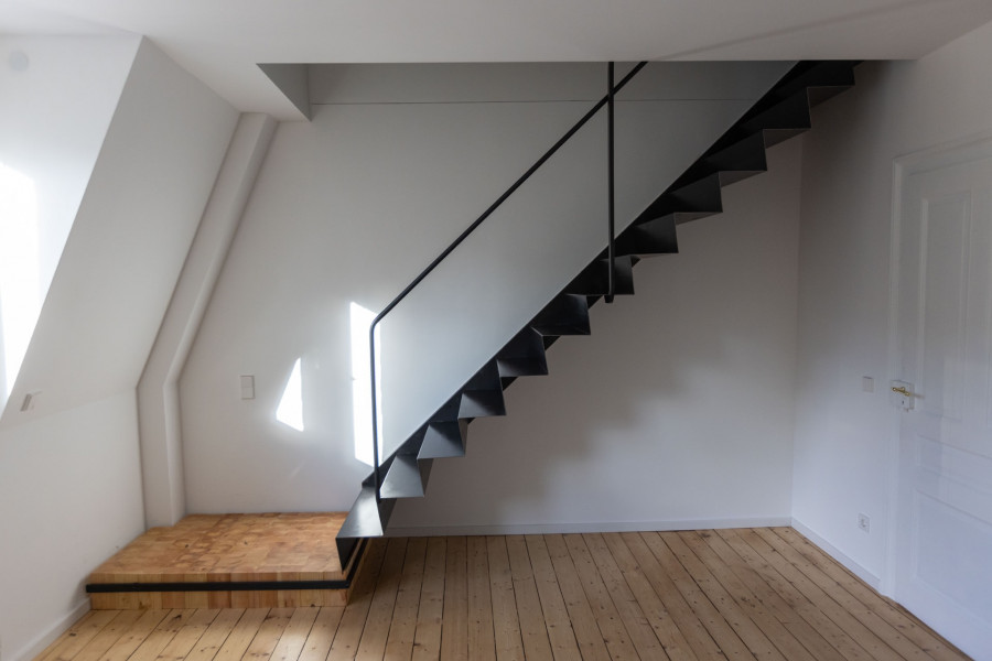 projekt 25 innentreppe Gjergji TREPPE 9708